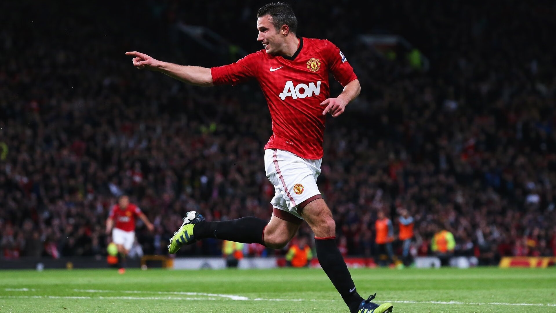 开云平台-法比尼奥独闯龙潭！南美风暴撕裂波斯铁骑，中场魔术师如何改写战局？